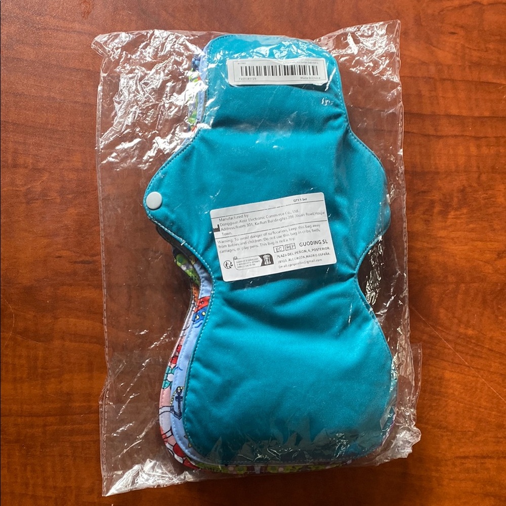 Reusable Cloth Pad Multi Pack - Picture 2 of 6